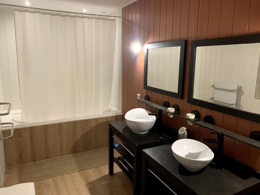 Une Chambre Au Calme En Gatine Deux-Sevrienne Vouhe  エクステリア 写真
